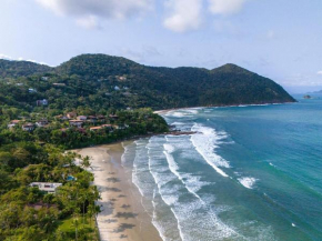 Villa in the middle of the Atlantic Forest in private condo